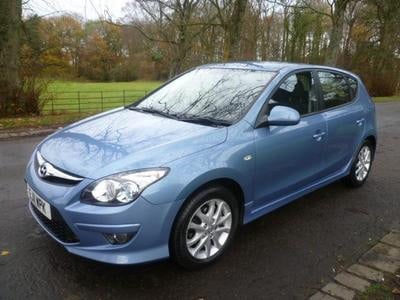 hyundai lantra 4 door saloon 1.6 jura parts