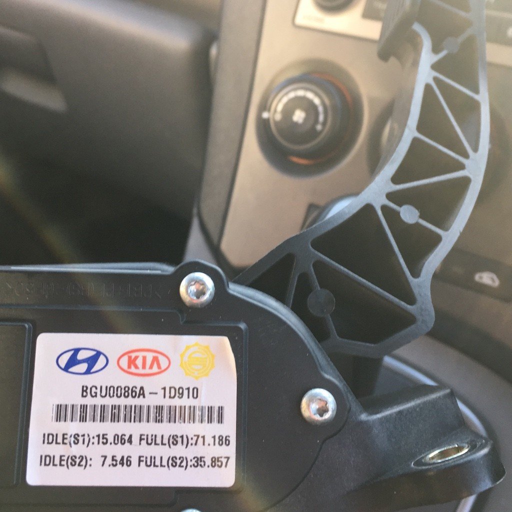 Kia Carens Parts & Spares from car breakers & scrap yards