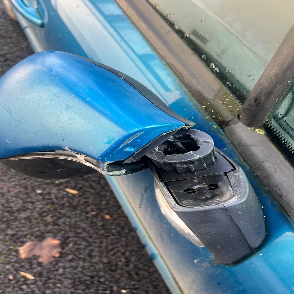 Find Used Peugeot 207 wing mirrors and door mirror parts